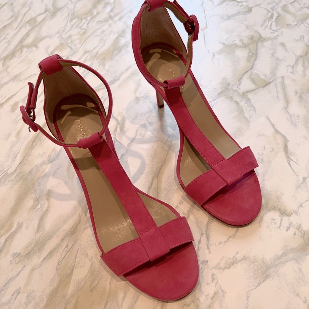 Ann Taylor Pink Suede T-Strap Sandals 6.5